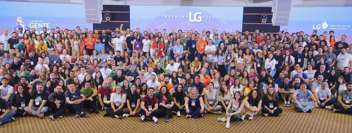 Colaboradores LG lugar de gente